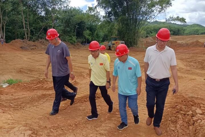 集團副總經理徐曉傑調研指導儋州、瓊中通用機場建設工程項目